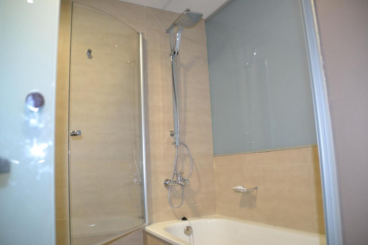 Hotel Vilar Riu De Baix Flix Esterno foto